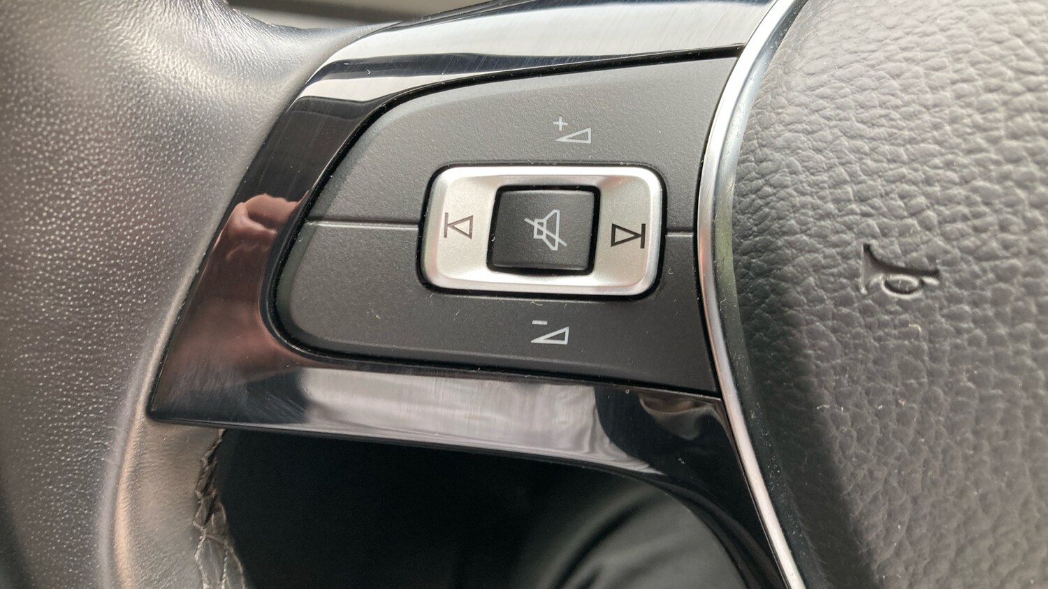 Used Volkswagen Polo 2019 for sale - 76117310: Photo 23