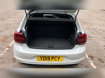 Used Volkswagen Polo 2019 for sale - 76117310: Photo