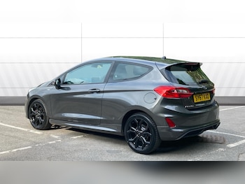 Used Ford Fiesta 2018 for sale - 78883376: Photo