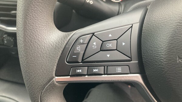 Used Nissan Juke 2024 for sale - 76319988: Photo 25