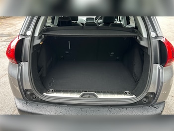 Used Peugeot 2008 2019 for sale - 79357413: Photo