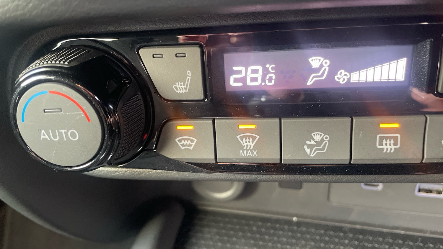 Used Nissan Juke 2024 for sale - 77065594: Photo 23