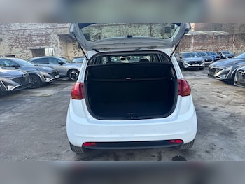 Used Kia Venga 2018 for sale - 77803555: Photo