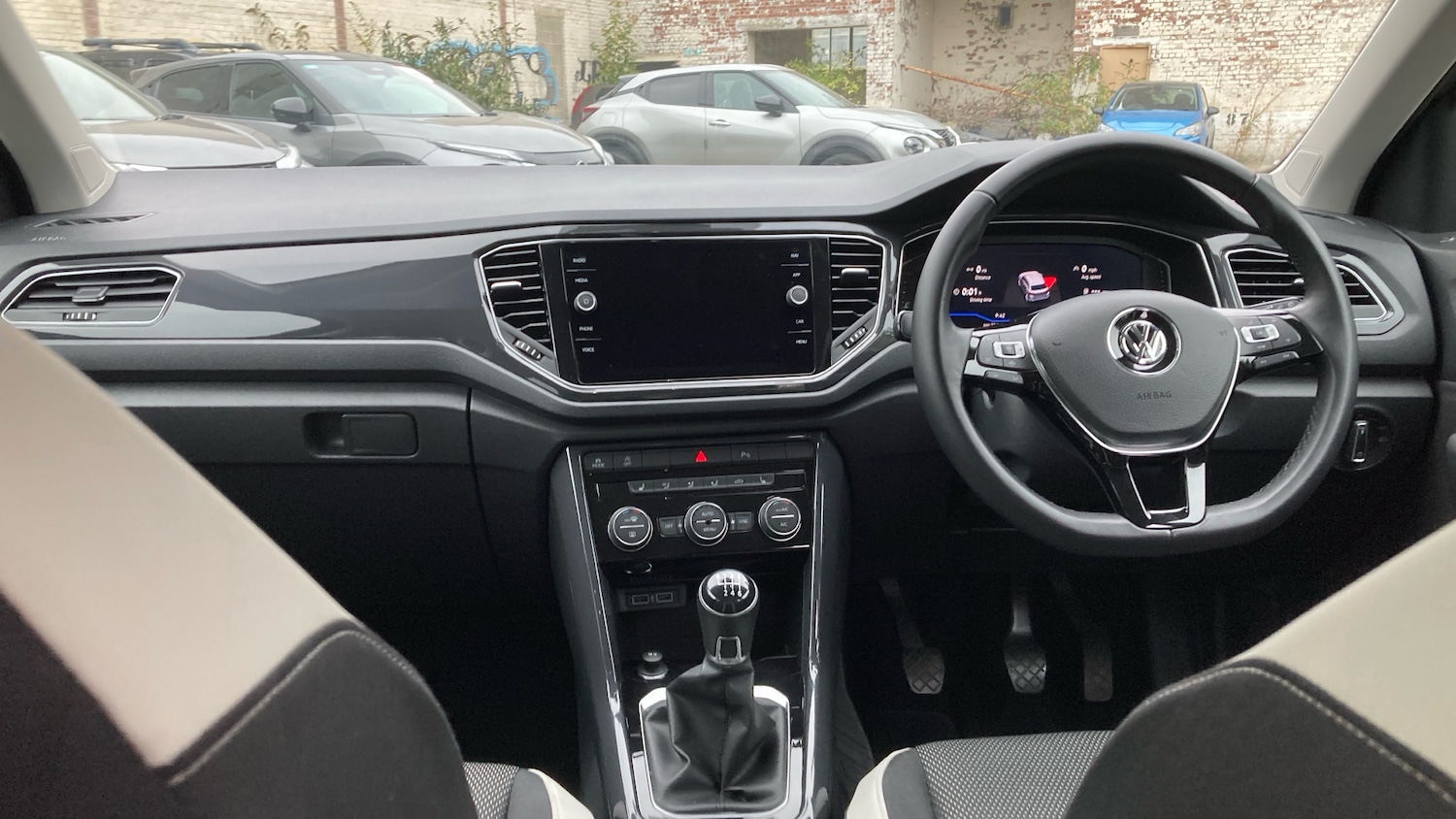 Used Volkswagen T-Roc 2020 for sale - 76263766: Photo 10