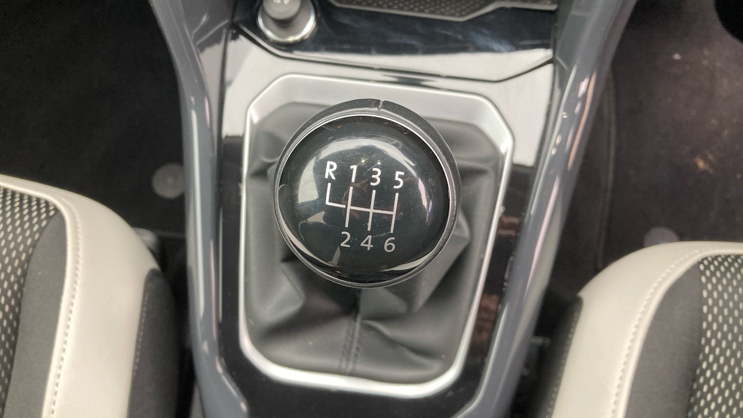 Used Volkswagen T-Roc 2020 for sale - 76263766: Photo 32