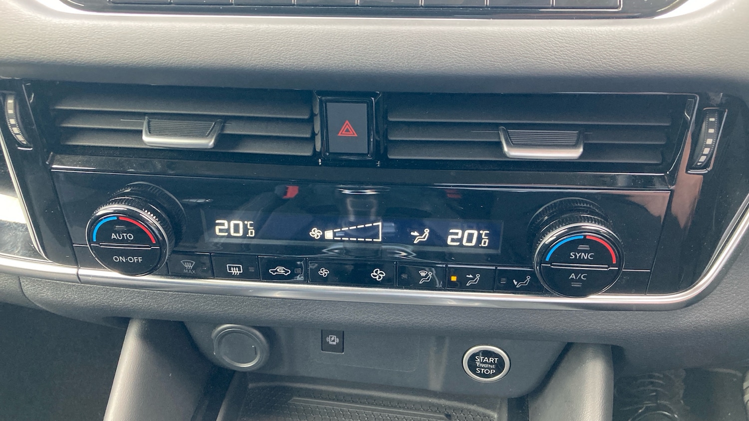Used Nissan Qashqai 2021 for sale - 76102804: Photo 26