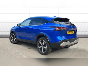 Used Nissan Qashqai 2021 for sale - 76102804: Photo