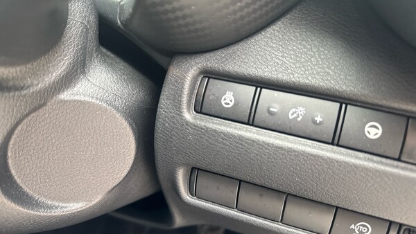 Used Nissan Juke 2023 for sale - 76219632: Photo 27