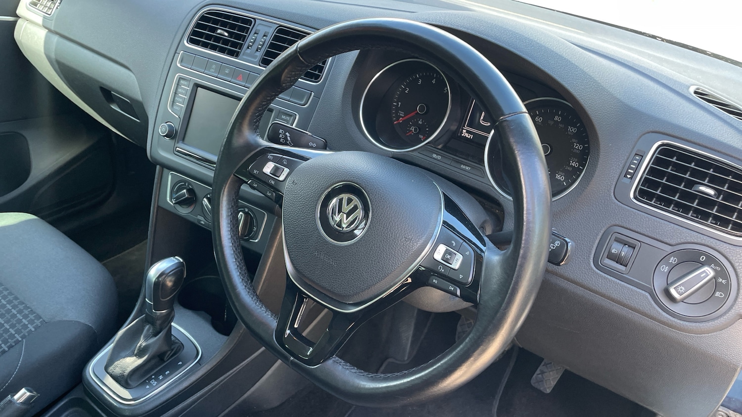 Used Volkswagen Polo 2017 for sale - 78087308: Photo 11