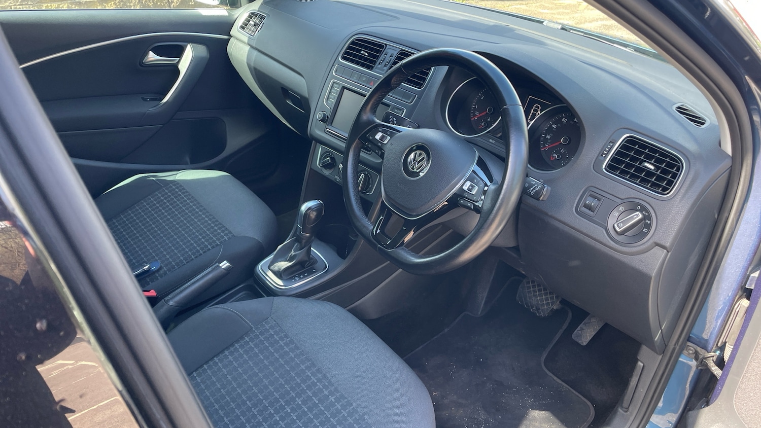 Used Volkswagen Polo 2017 for sale - 78087308: Photo 14