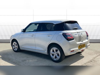 Used Suzuki Swift 2024 for sale - 78359834: Photo