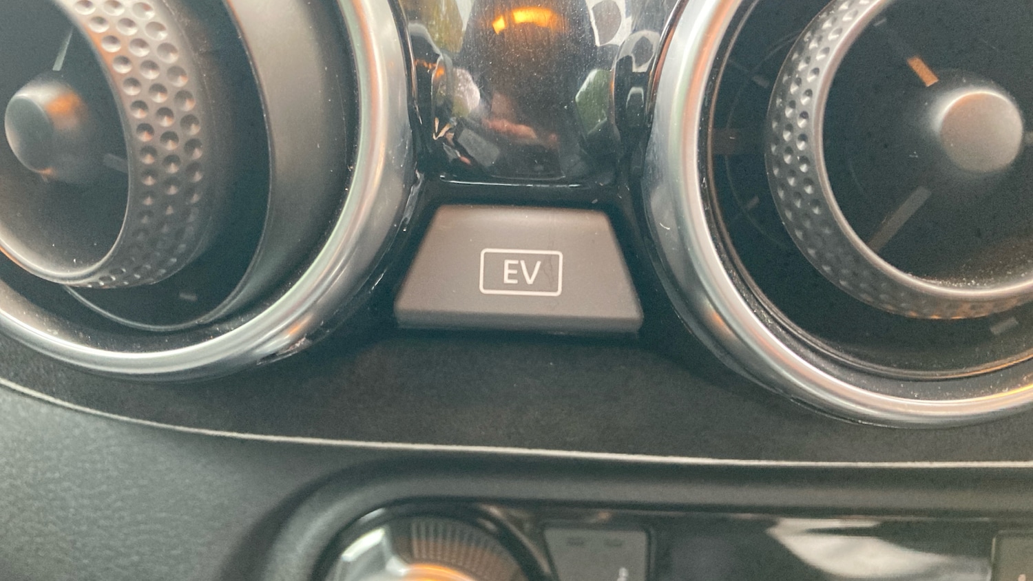Used Nissan Juke 2022 for sale - 76102800: Photo 28