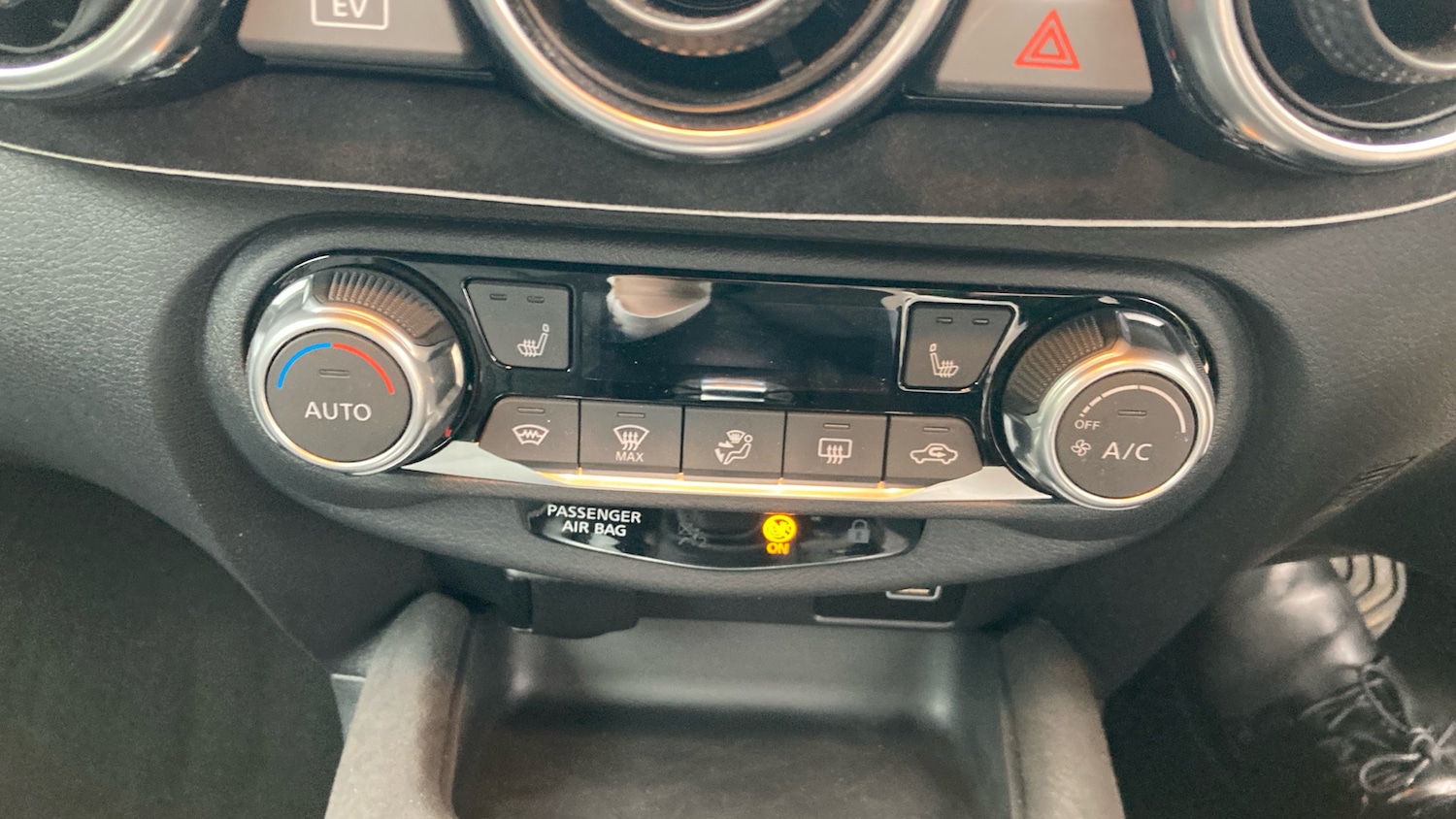 Used Nissan Juke 2022 for sale - 76102800: Photo 29