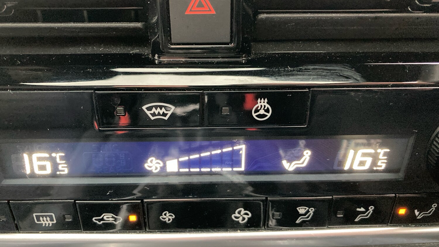 Used Nissan Qashqai 2022 for sale - 76393944: Photo 32