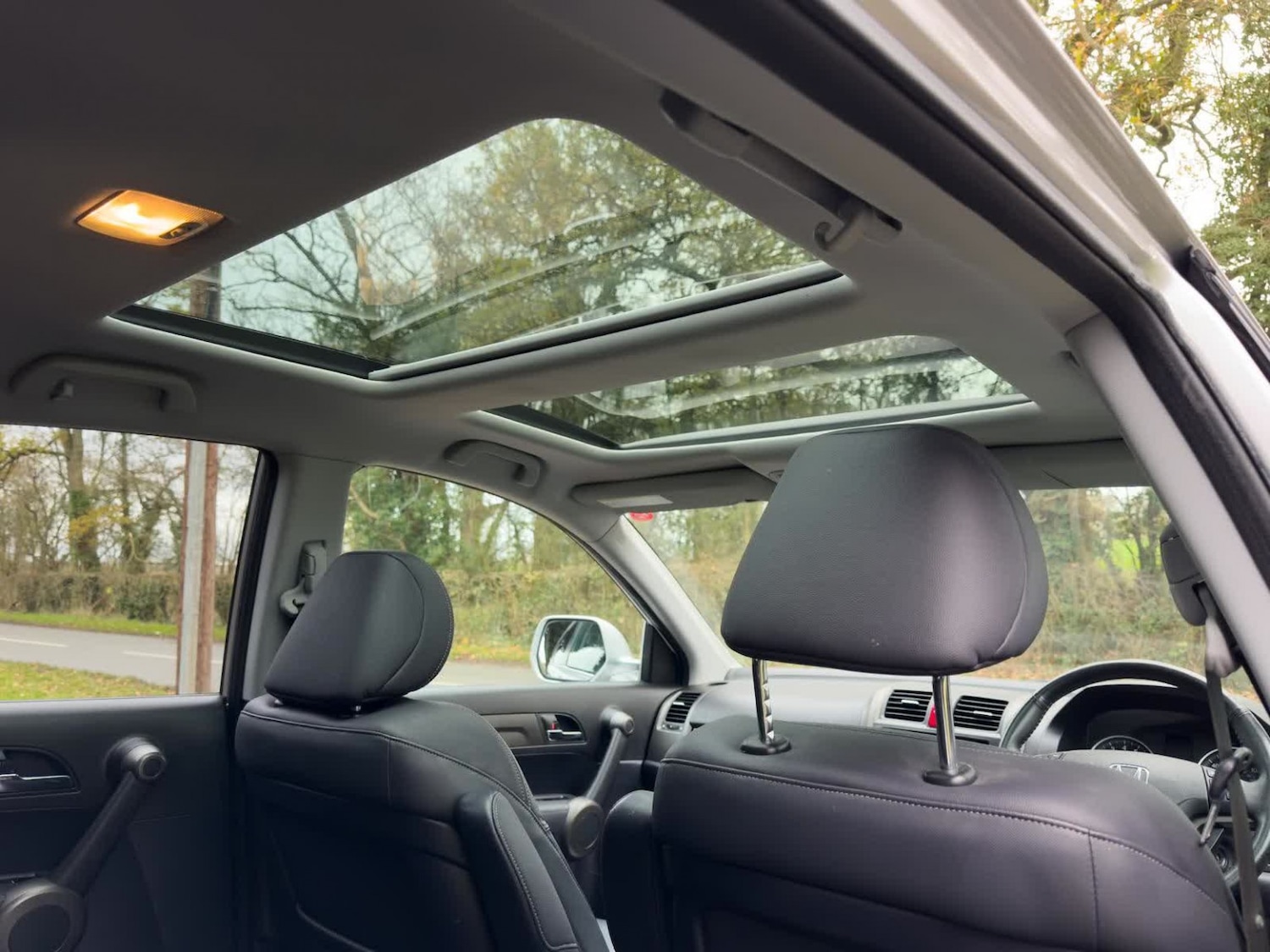 Used Honda CR-V 2011 for sale - 76905715: Photo 10