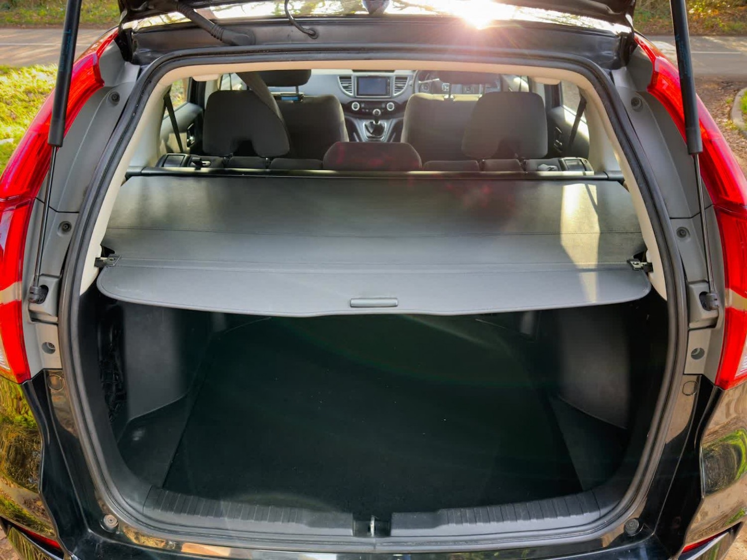 Used Honda CR-V 2018 for sale - 76905710: Photo 11