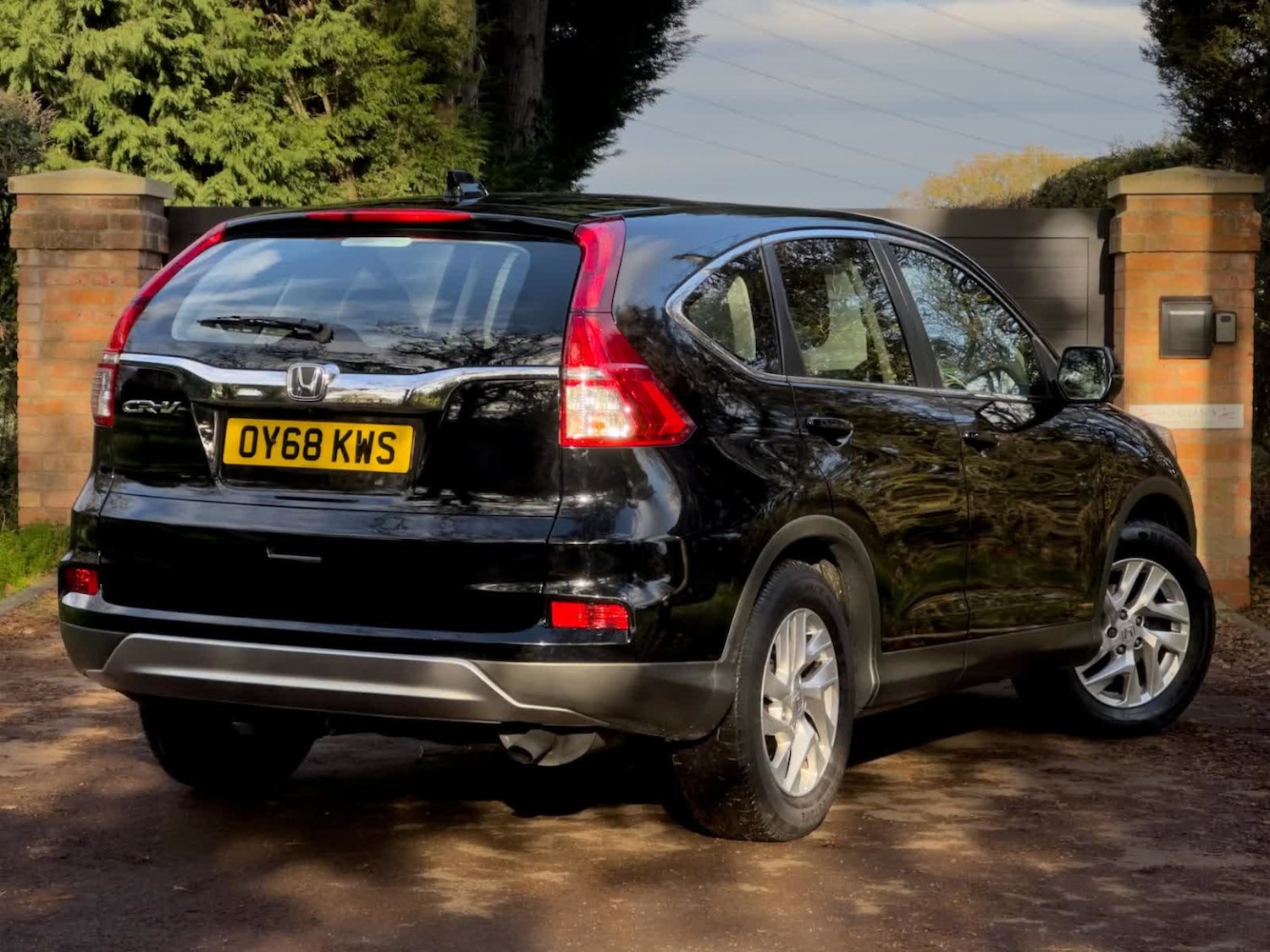 Used Honda CR-V 2018 for sale - 76905710: Photo 4