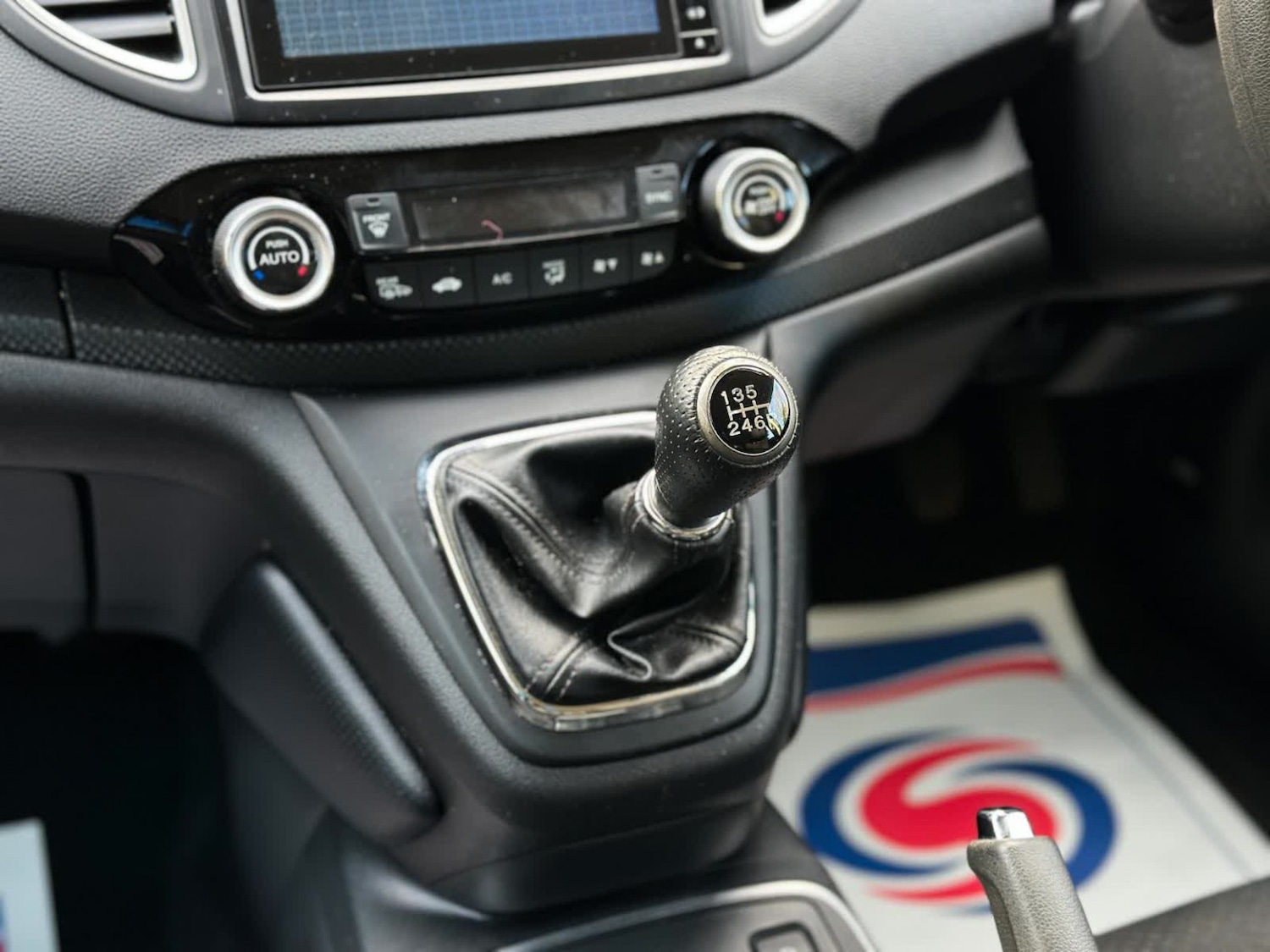 Used Honda CR-V 2018 for sale - 76905710: Photo 55