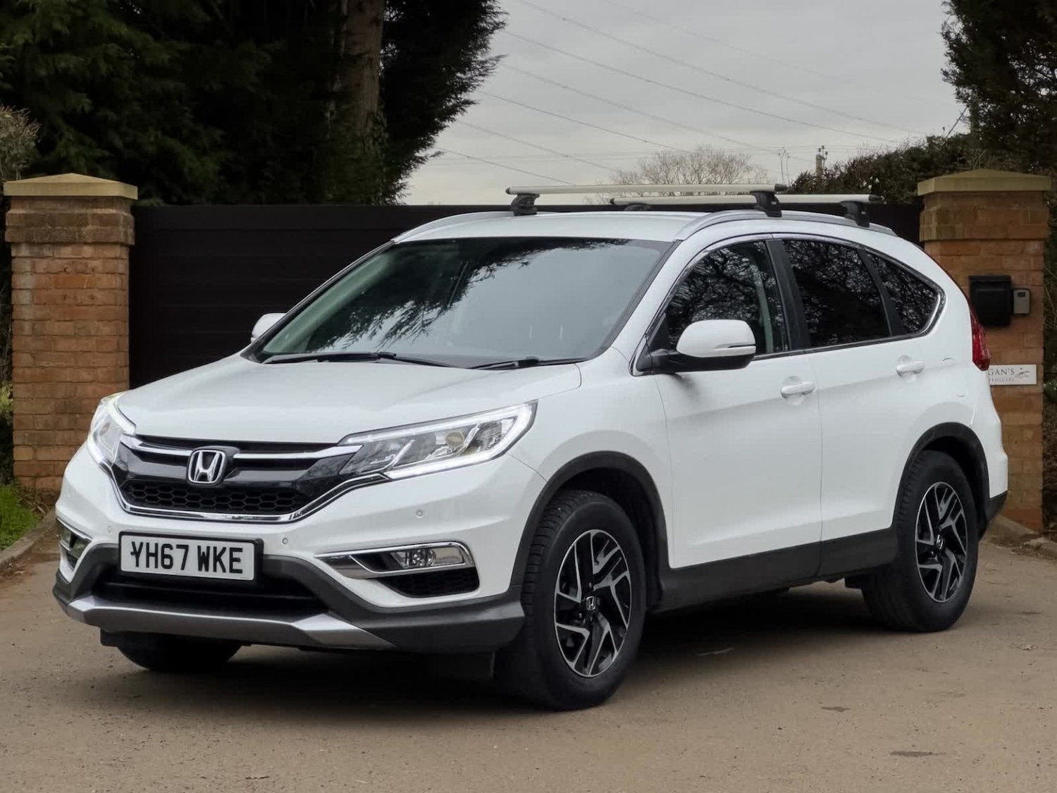 Used Honda CR-V 2017 for sale - 78025742: Photo 4