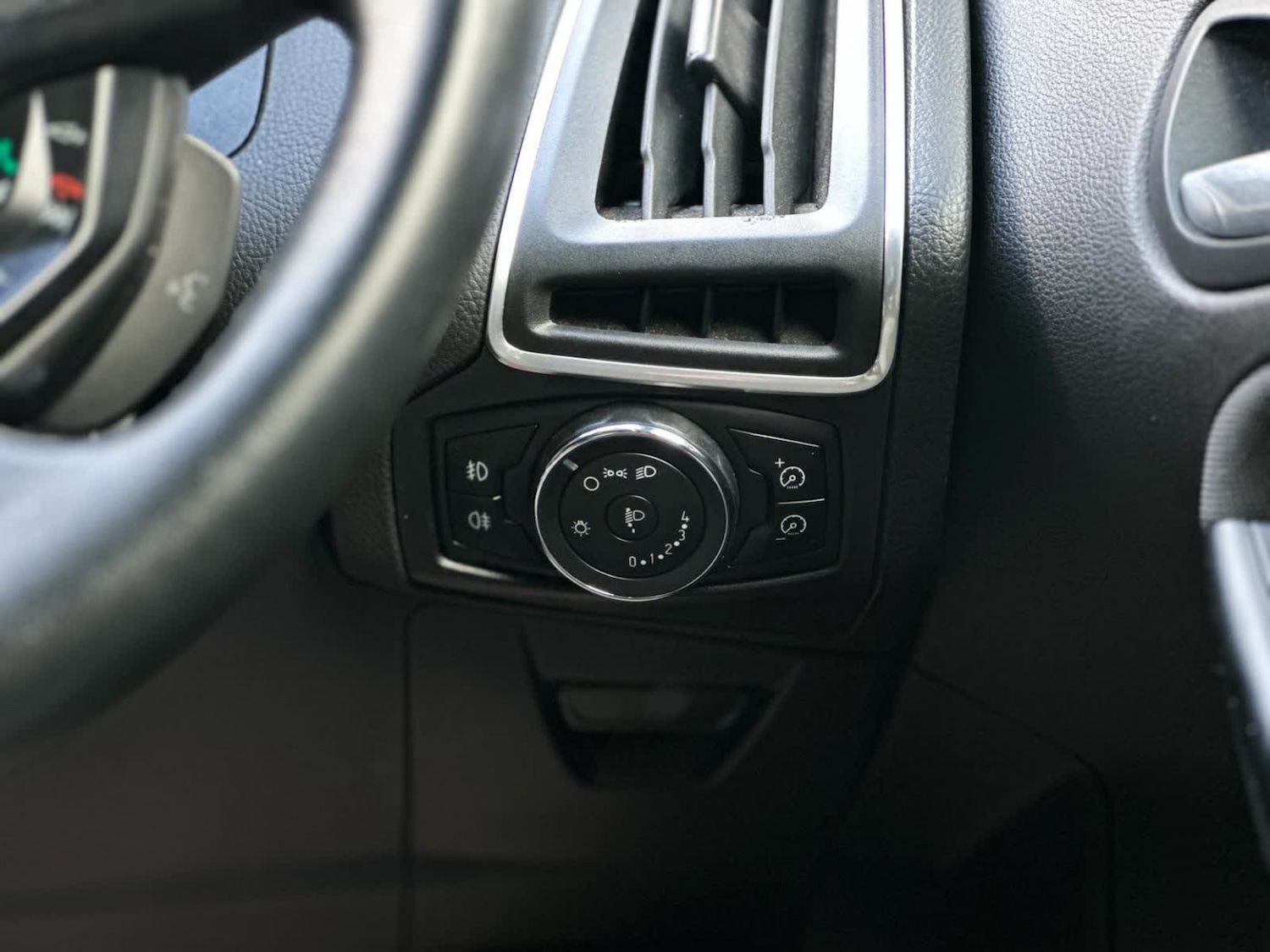 Used Ford Focus 2012 for sale - 77270990: Photo 62