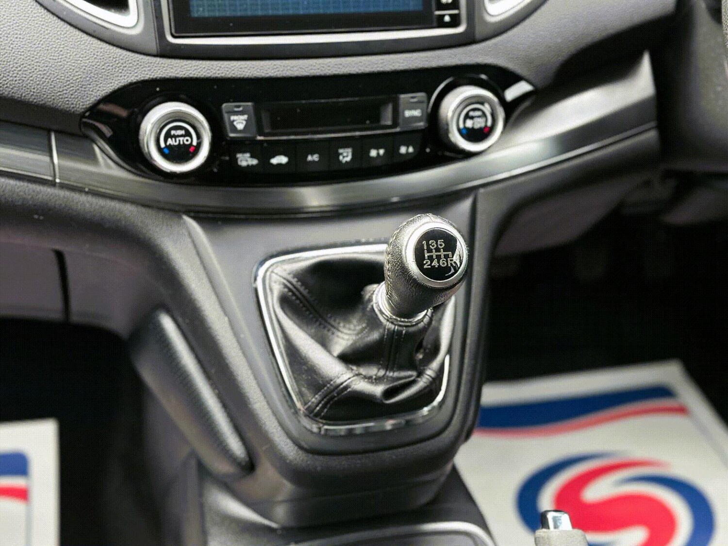 Used Honda CR-V 2018 for sale - 78025799: Photo 58