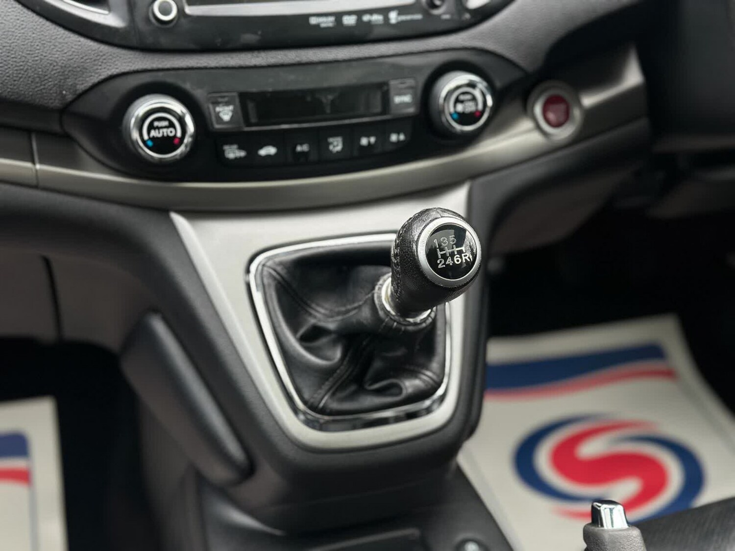 Used Honda CR-V 2013 for sale - 77851416: Photo 47