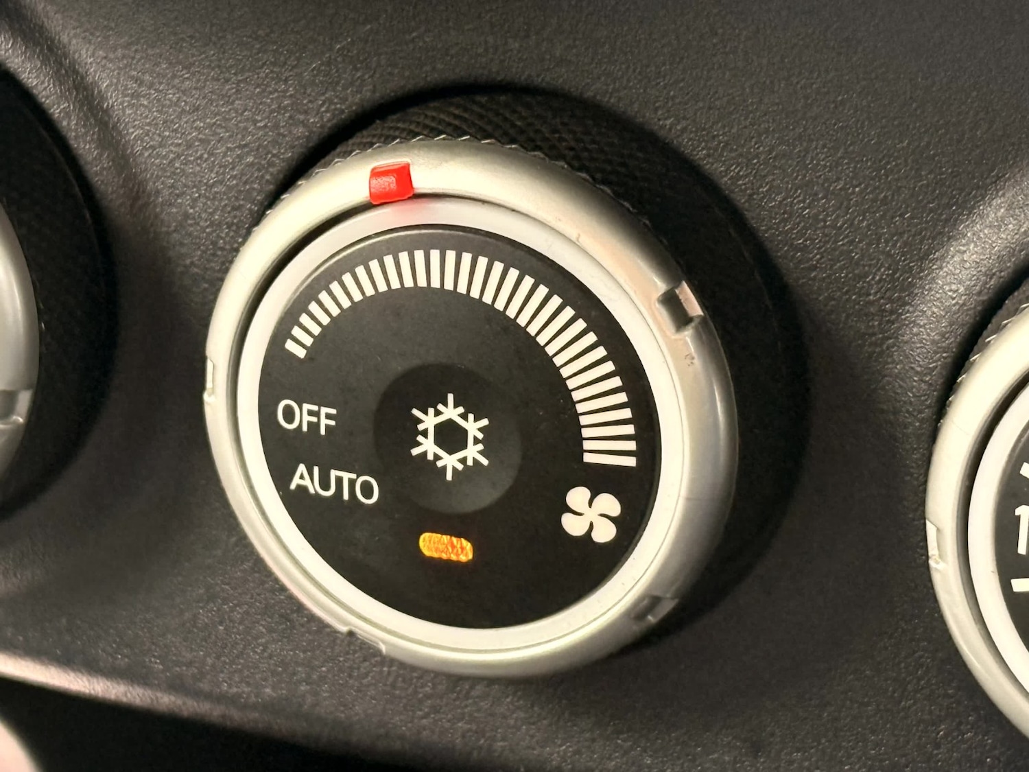 Used Mitsubishi Outlander 2009 for sale - 78098126: Photo 15