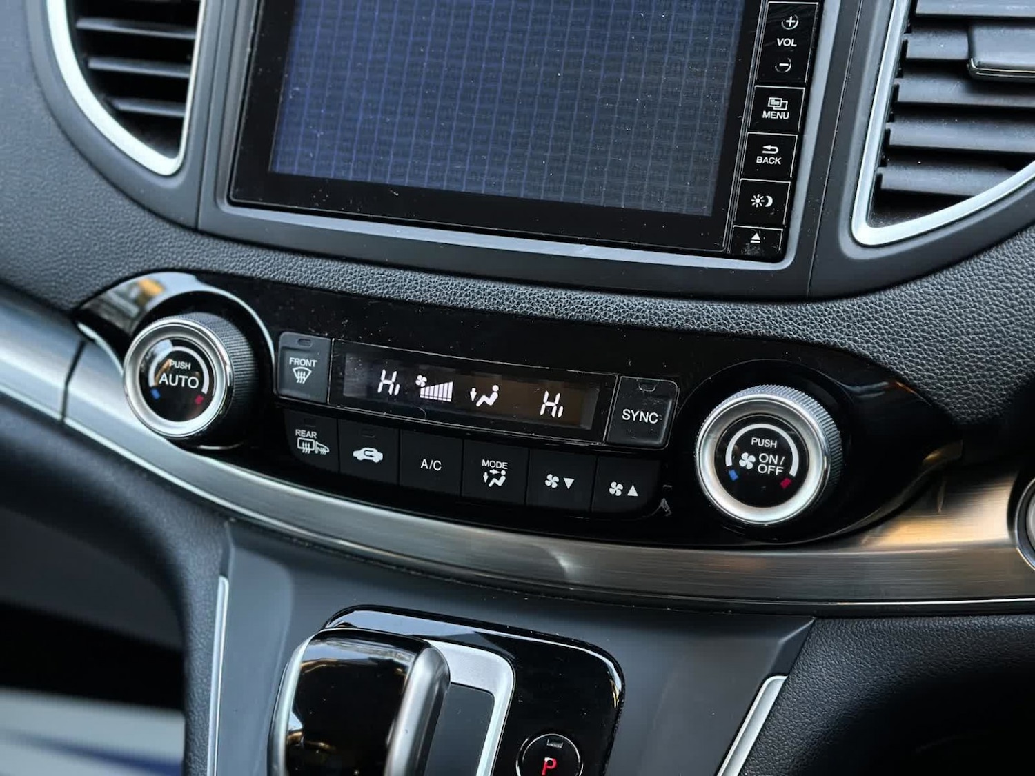 Used Honda CR-V 2015 for sale - 76905705: Photo 47