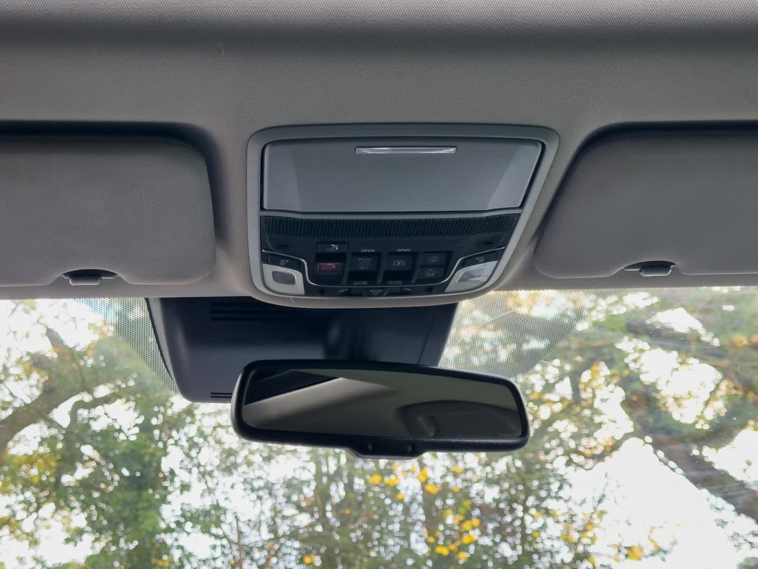 Used Honda CR-V 2019 for sale - 76905711: Photo 59