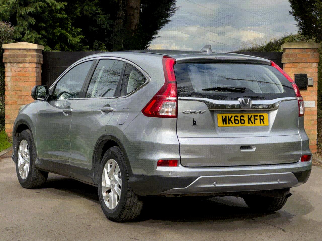 Used Honda CR-V 2016 for sale - 77851452: Photo 3