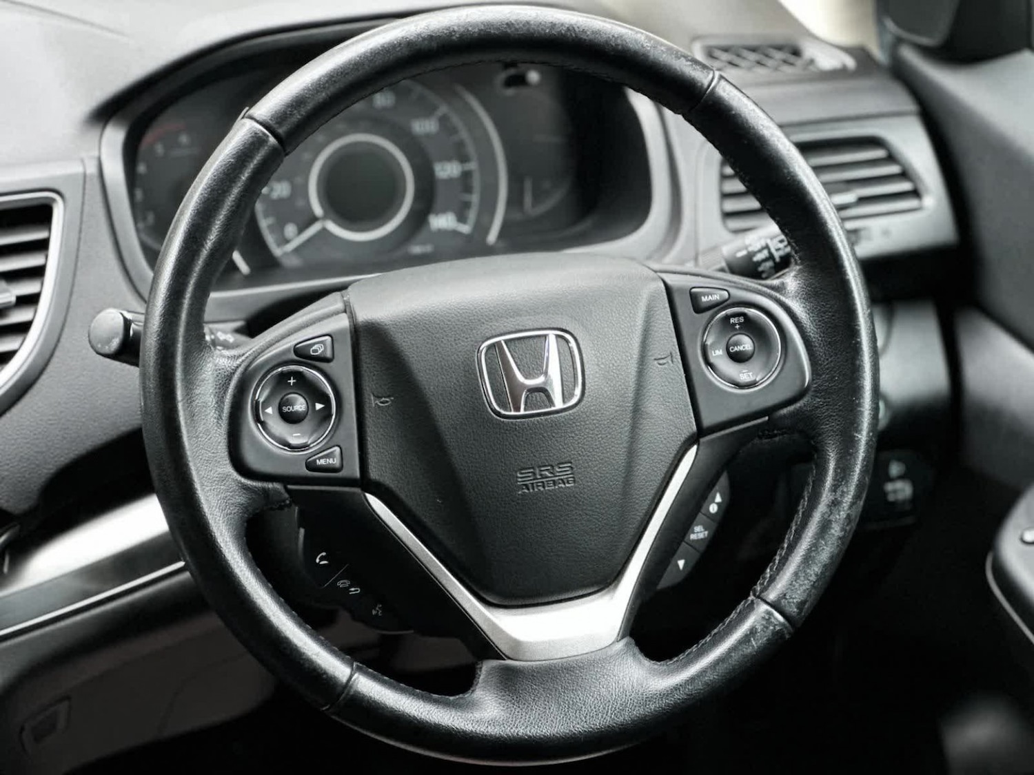 Used Honda CR-V 2017 for sale - 76974475: Photo 46