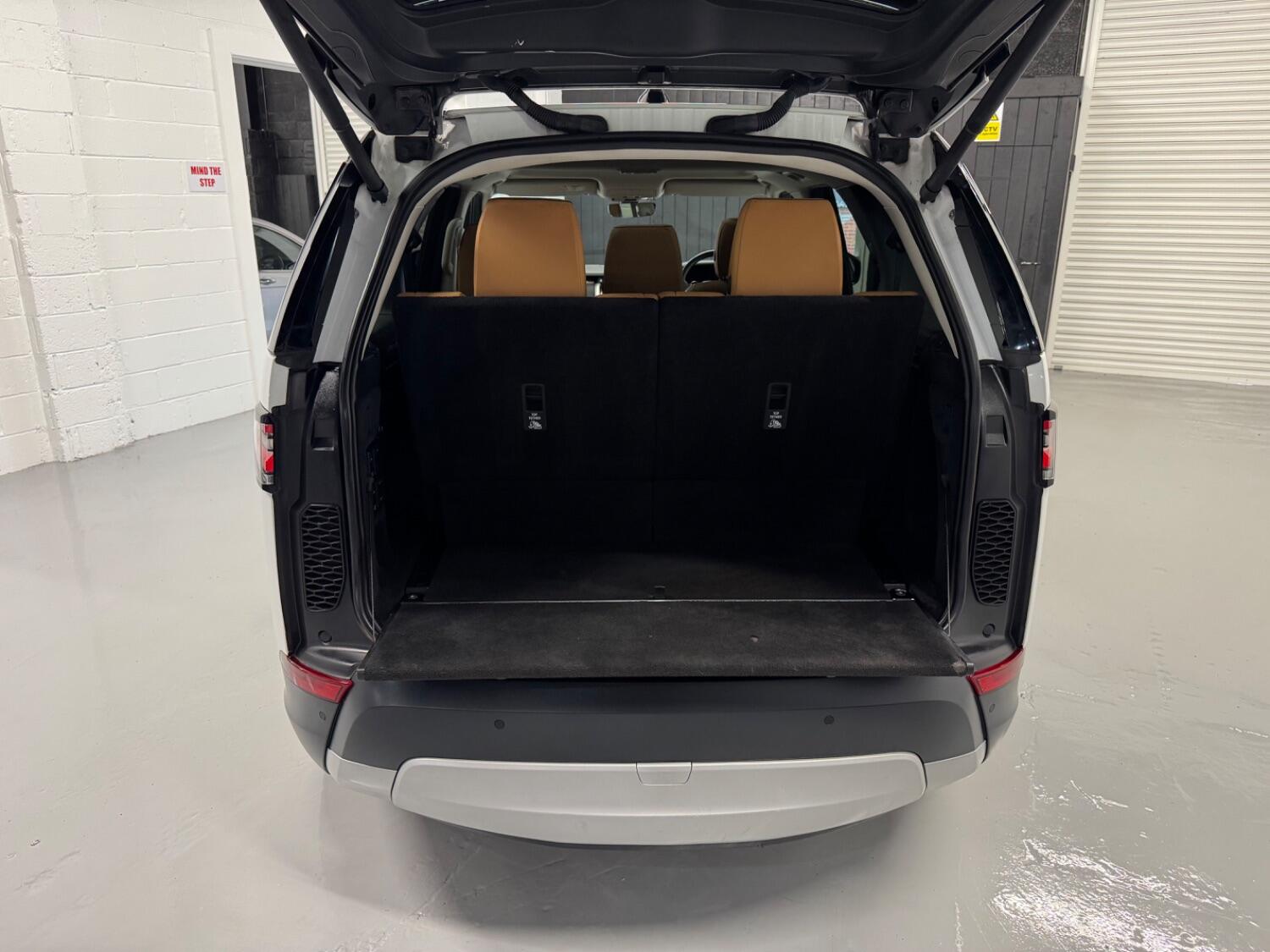 Used Land Rover Discovery 2018 for sale - 76541544: Photo 21