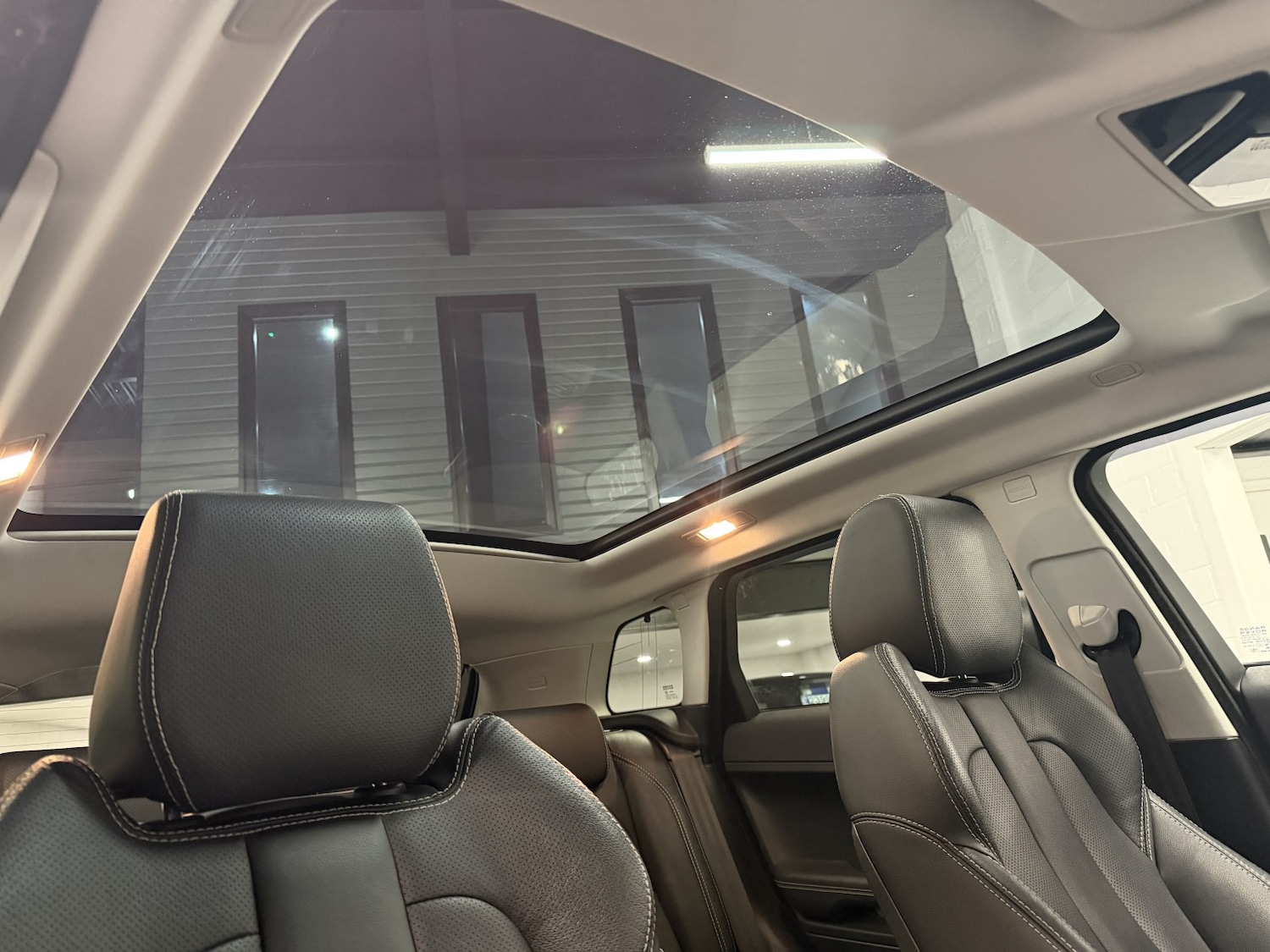 Used Land Rover Range Rover Evoque 2014 for sale - 76725672: Photo 4