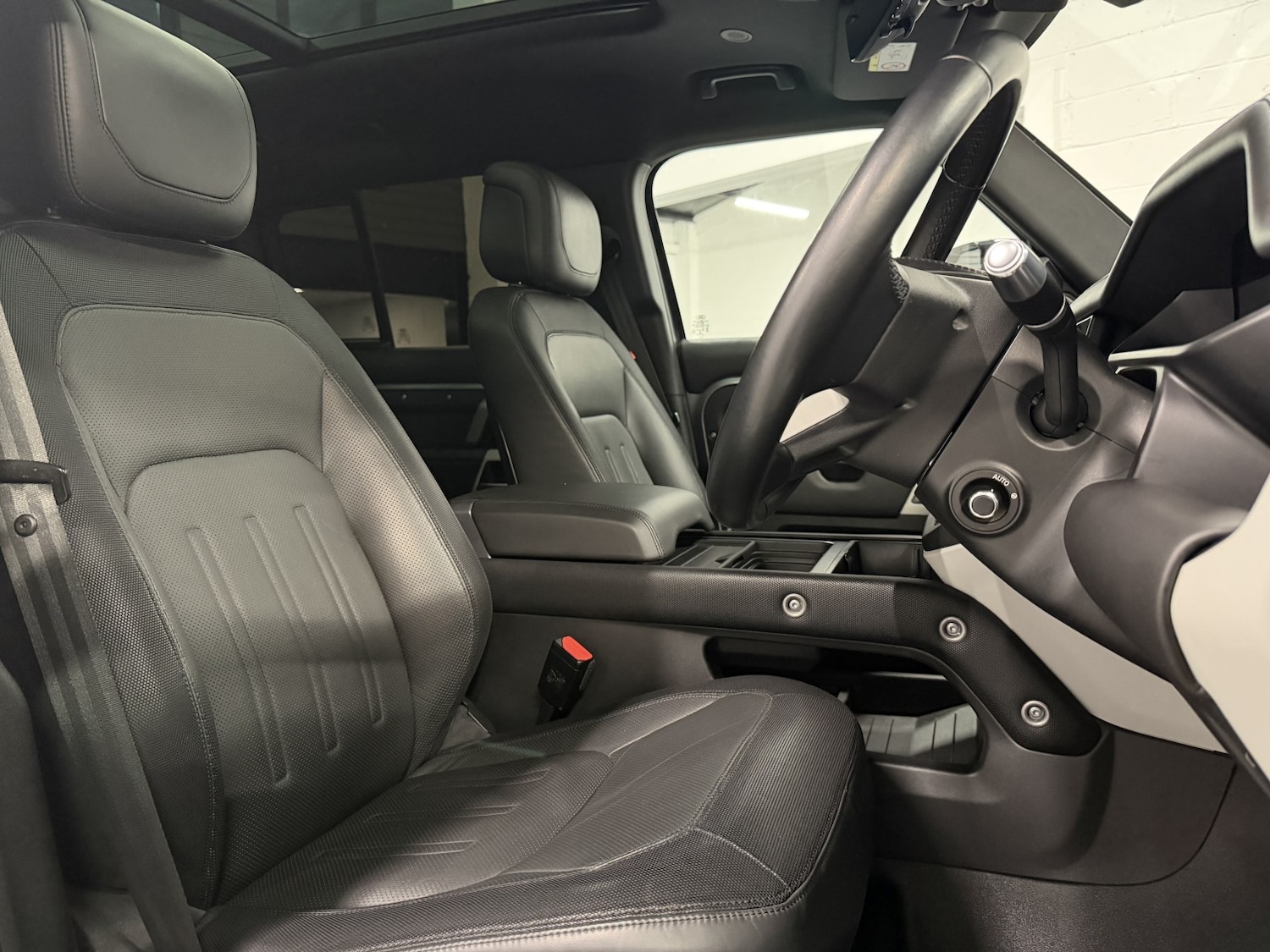 Used Land Rover Defender 110 2021 for sale - 76741307: Photo 15