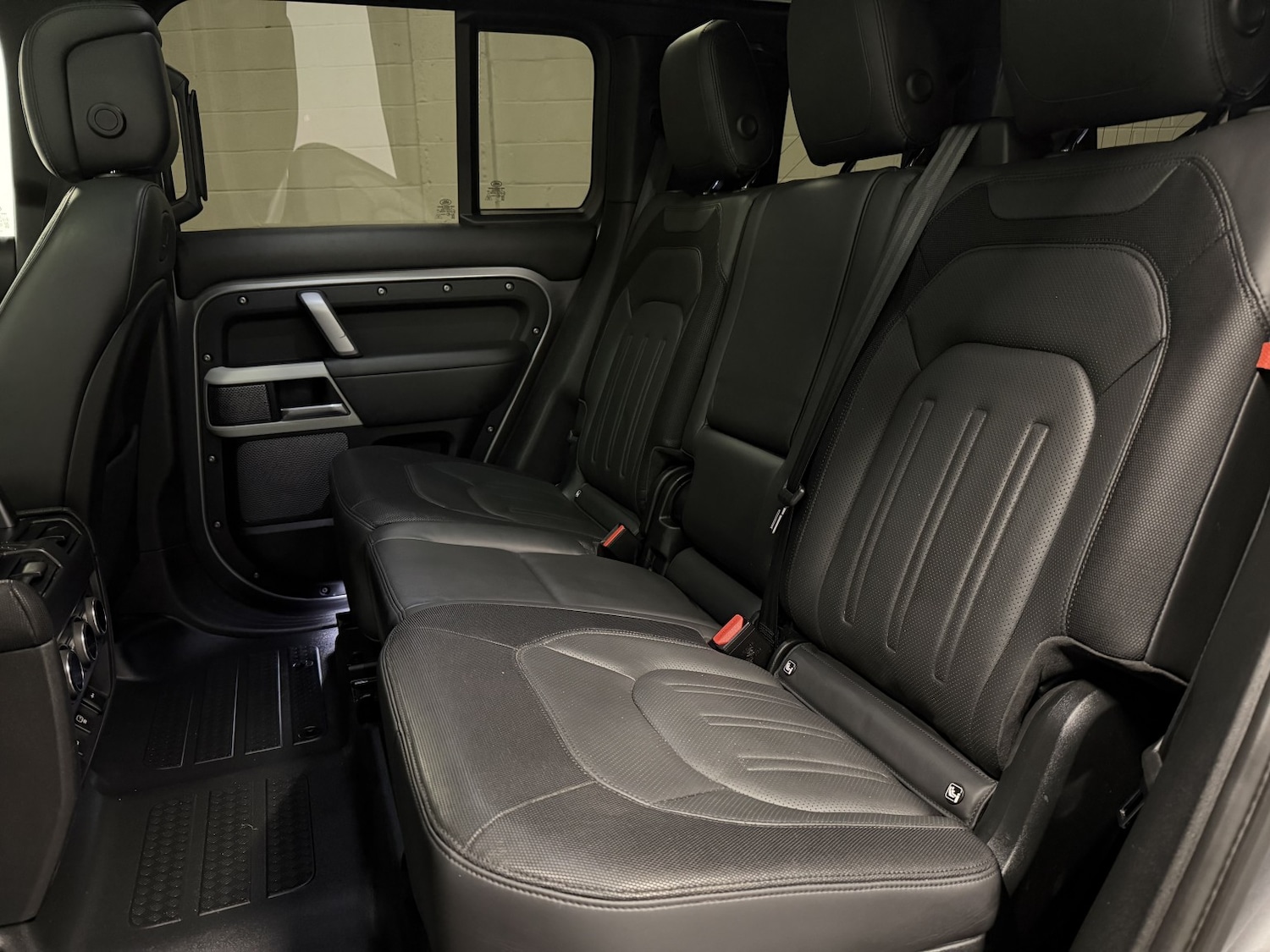 Used Land Rover Defender 110 2021 for sale - 76741307: Photo 17