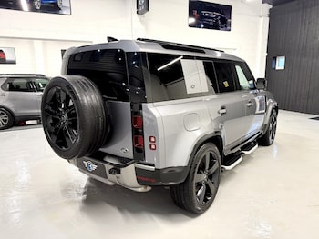 Used Land Rover Defender 110 2021 for sale - 76741307: Photo