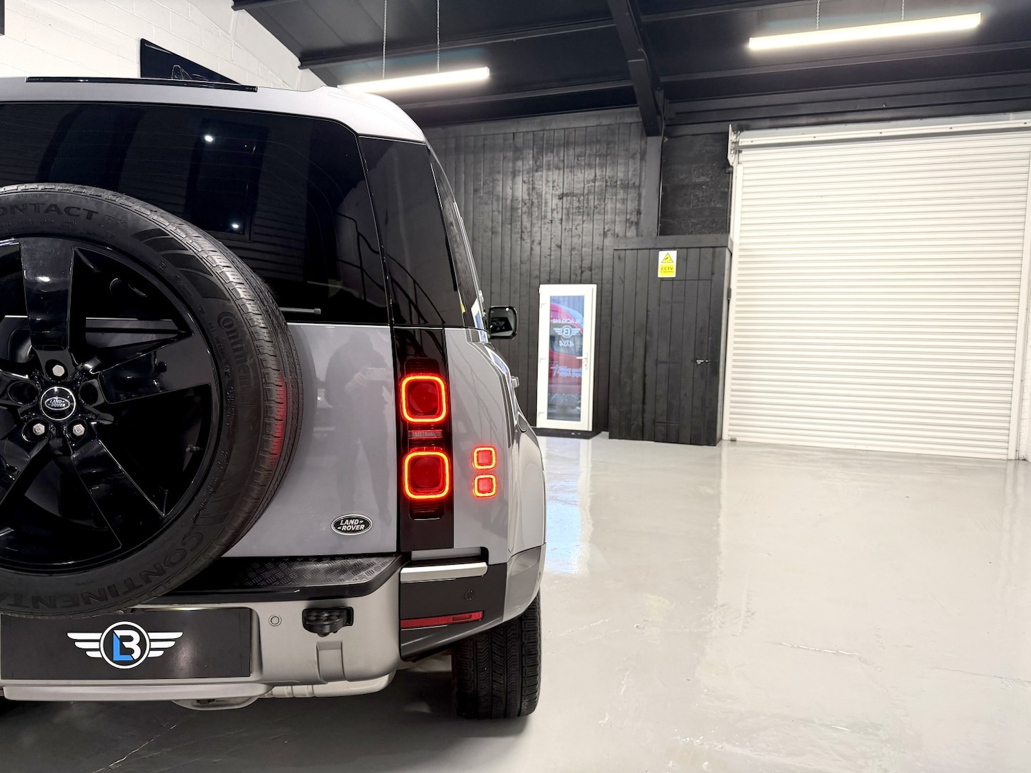 Used Land Rover Defender 110 2021 for sale - 76741307: Photo 30