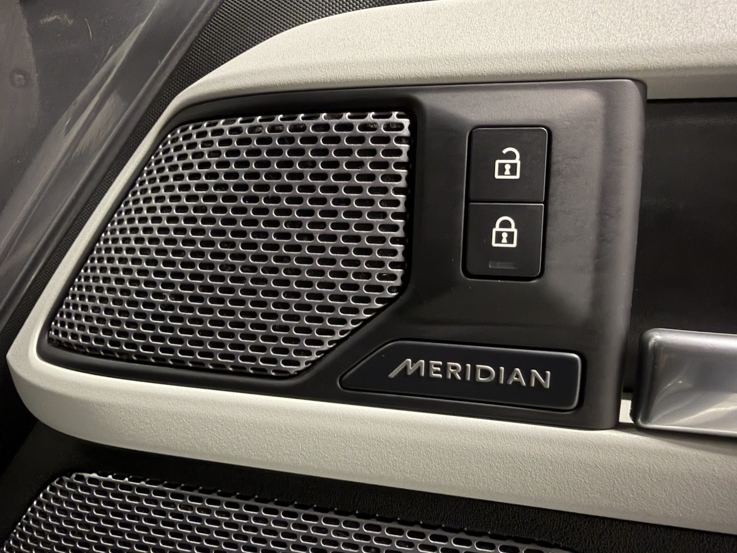 Used Land Rover Defender 110 2021 for sale - 76741307: Photo 42