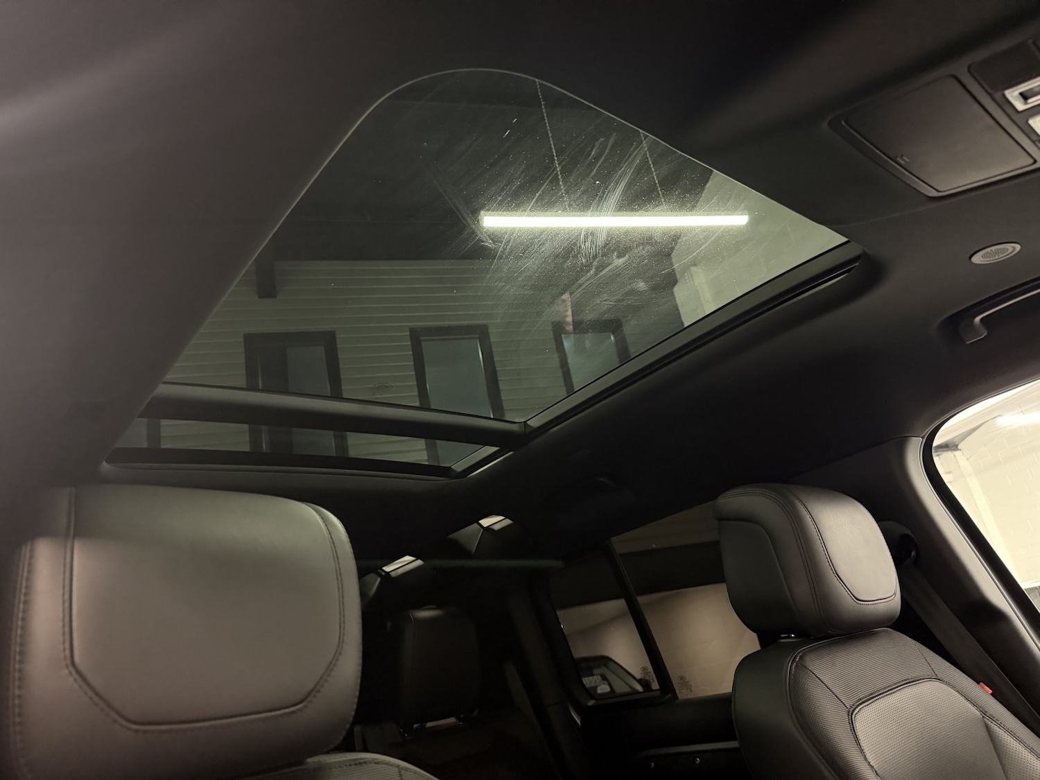 Used Land Rover Defender 110 2021 for sale - 76741307: Photo 6