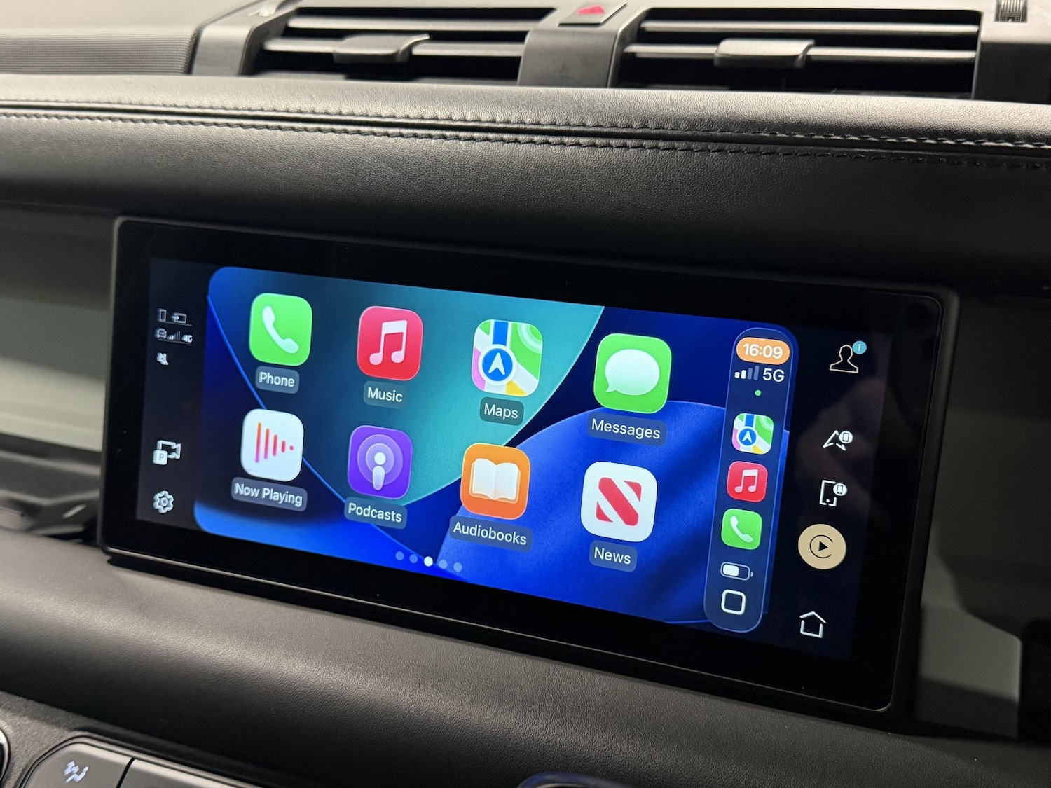 Used Land Rover Defender 110 2021 for sale - 76741307: Photo 7