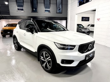 Volvo - XC40