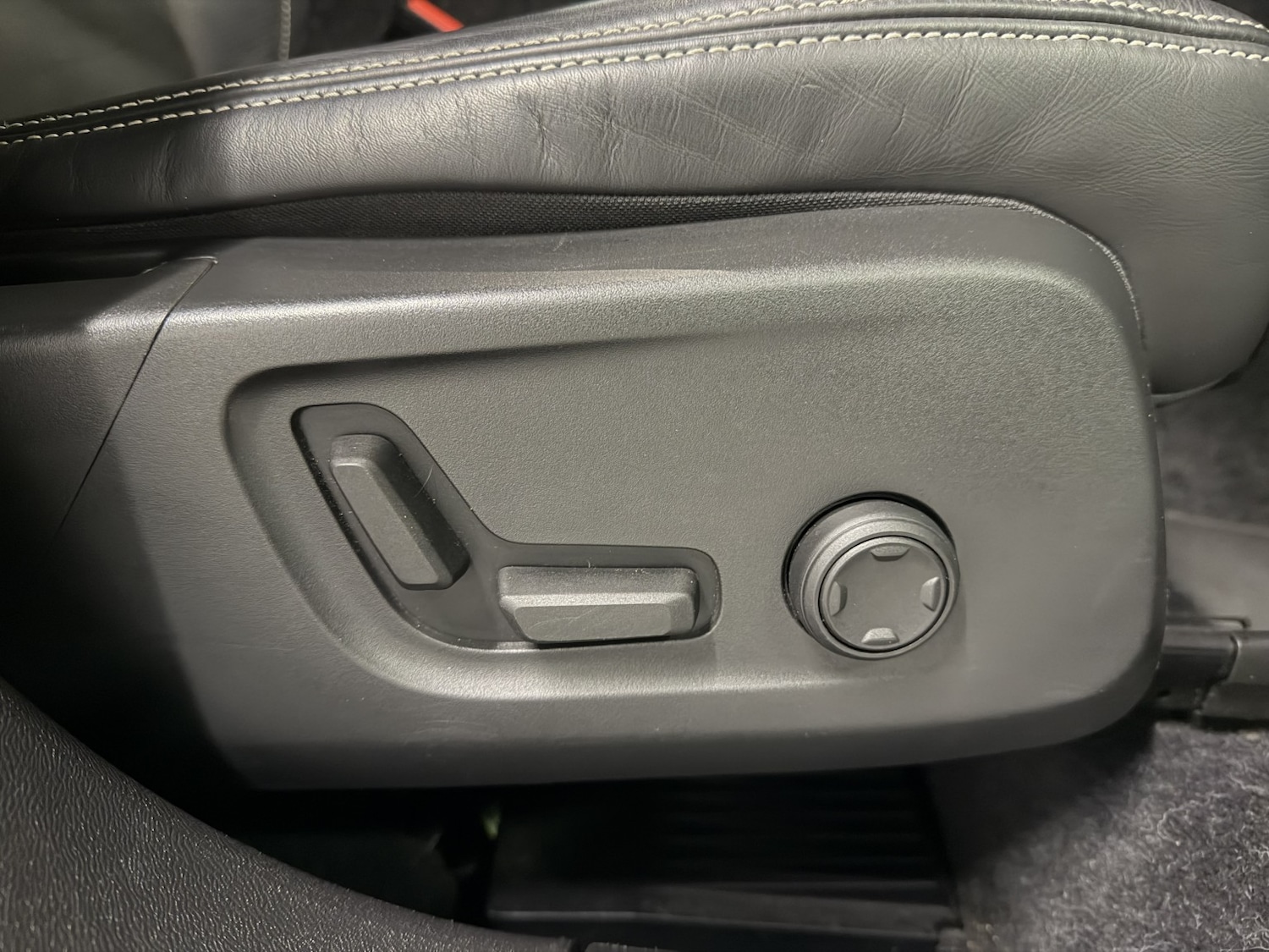 Used Volvo XC40 2018 for sale - 76725664: Photo 34