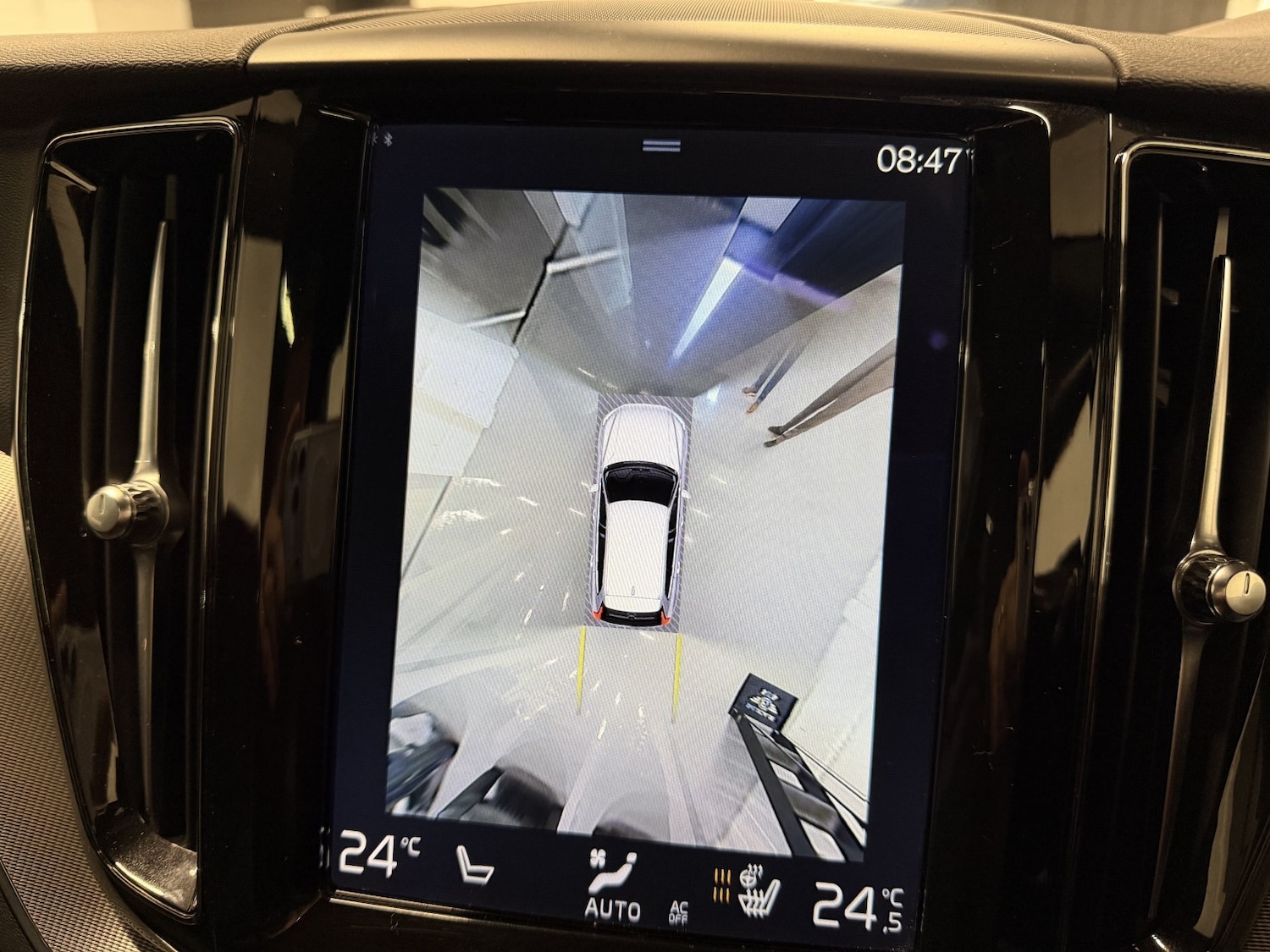 Used Volvo XC60 2017 for sale - 76412237: Photo 10