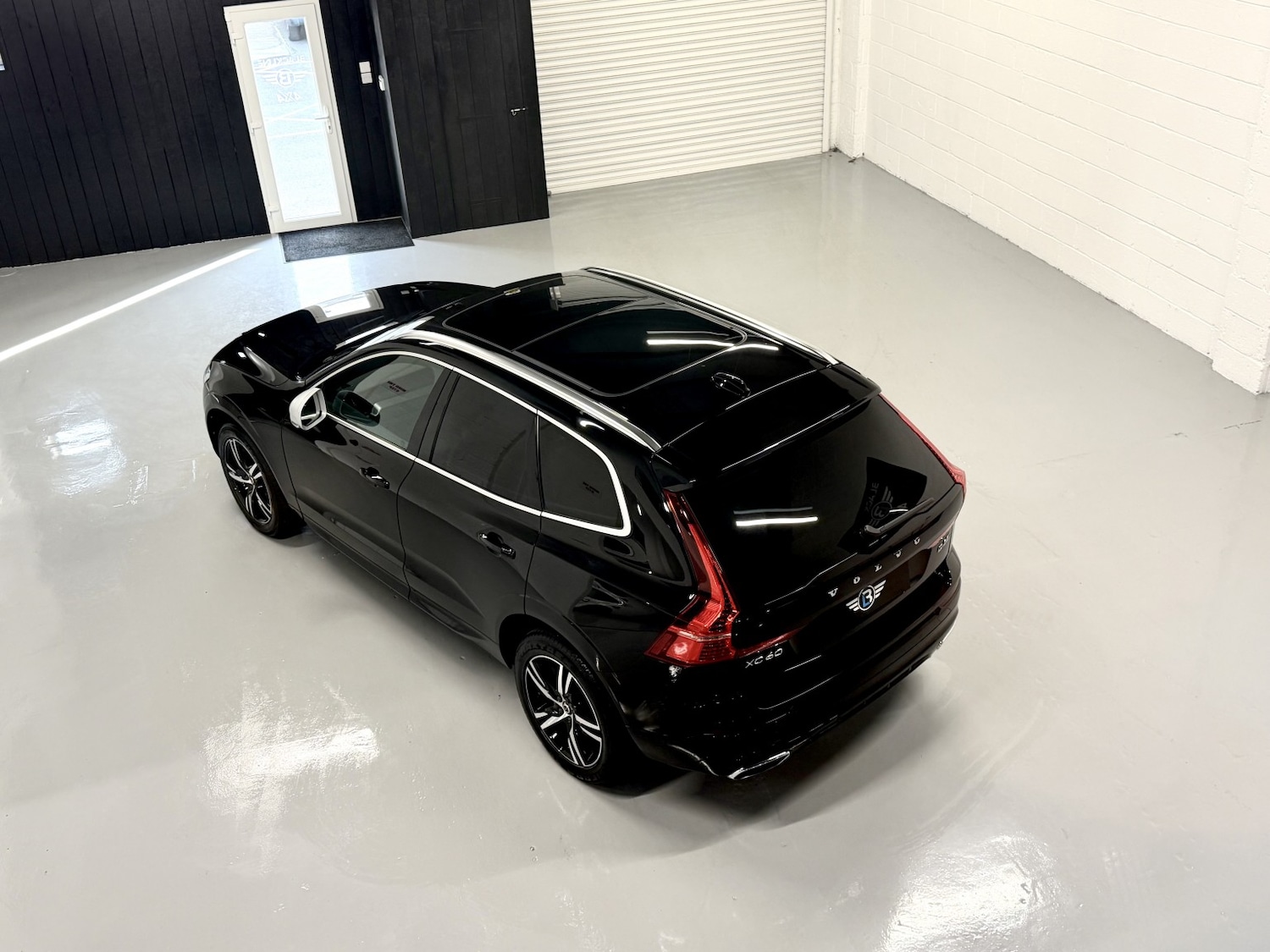 Used Volvo XC60 2017 for sale - 76412237: Photo 25