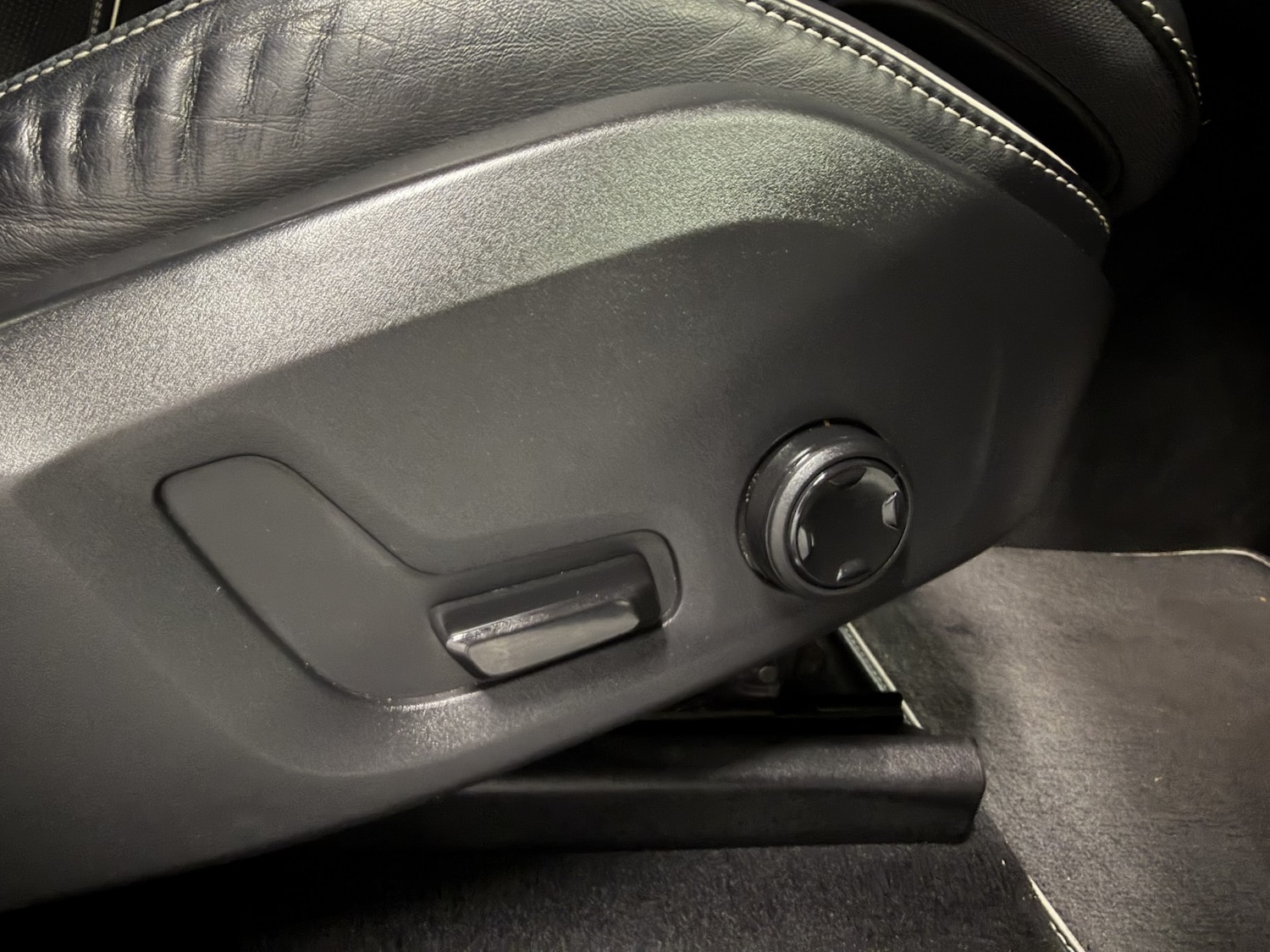 Used Volvo XC60 2017 for sale - 76412237: Photo 31