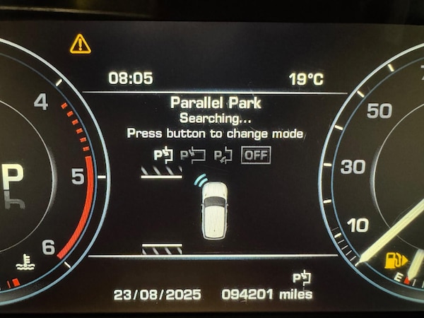 Used Land Rover Range Rover Sport 2016 for sale - 75587247: Photo 32