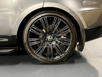 Used Land Rover Range Rover Sport 2018 for sale - 75592936: Photo