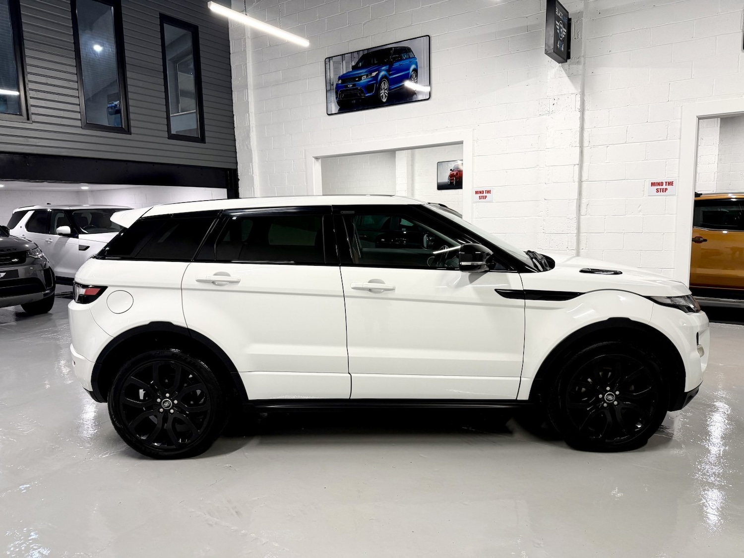 Used Land Rover Range Rover Evoque 2012 for sale - 76837100: Photo 8