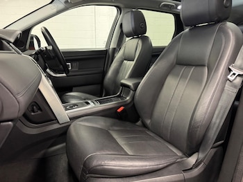 Used Land Rover Discovery Sport 2015 for sale - 75848017: Photo