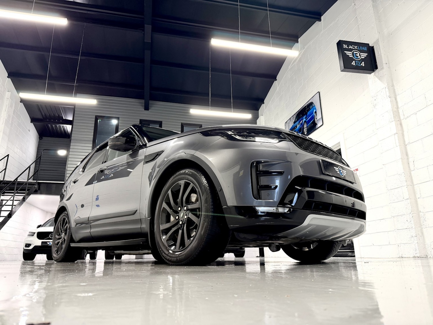 Used Land Rover Discovery 2018 for sale - 76836953: Photo 11